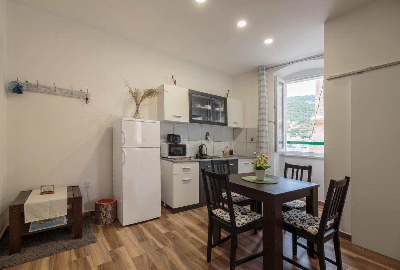 Apartment Esa 코미자 외부 사진